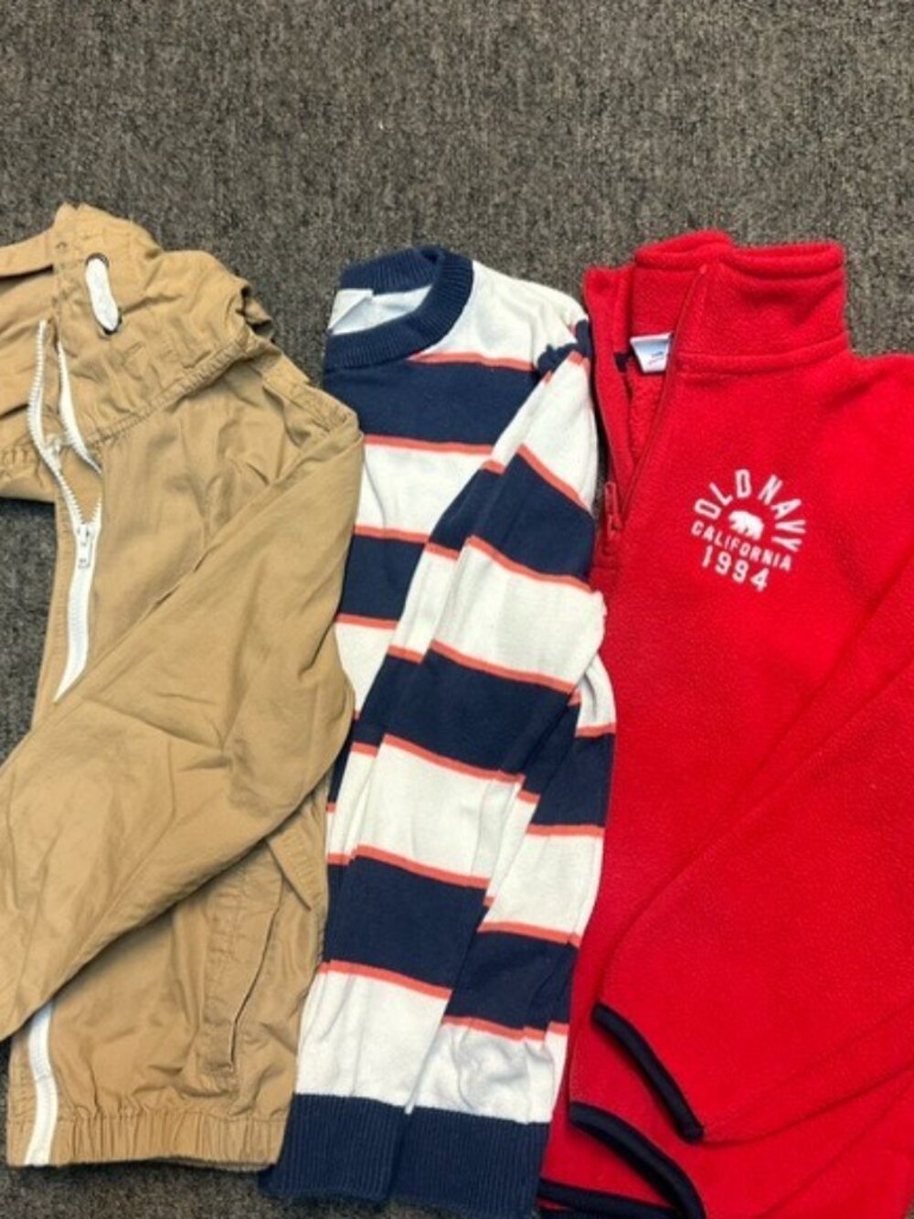 BOY'S SWEATERS SIZE 6-7